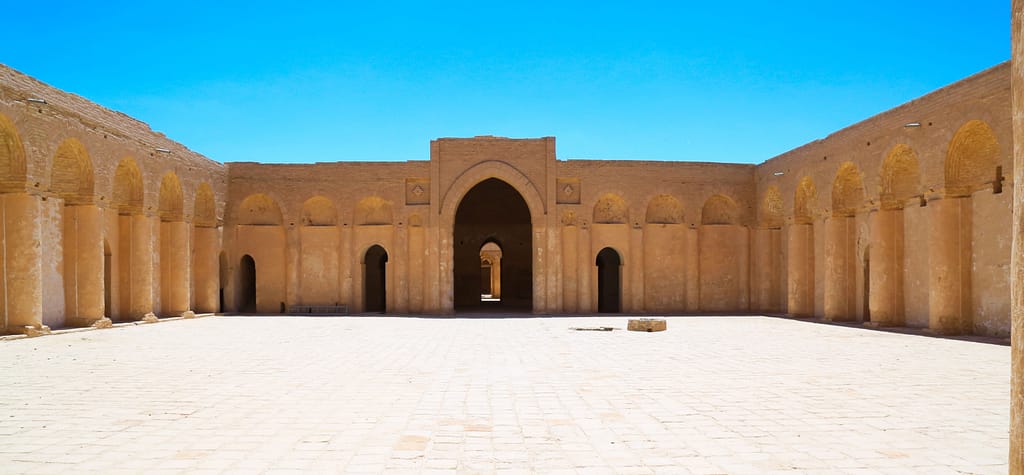 Al-Ukhaydir Castle